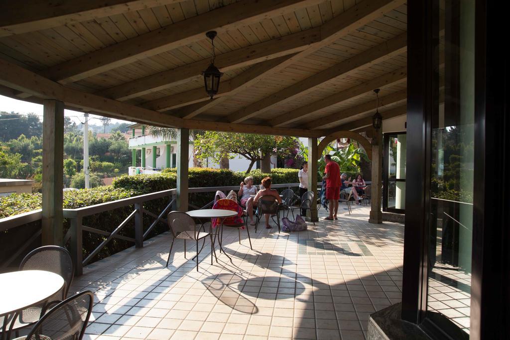 Hotel Marinella Capo Vaticano Exterior foto