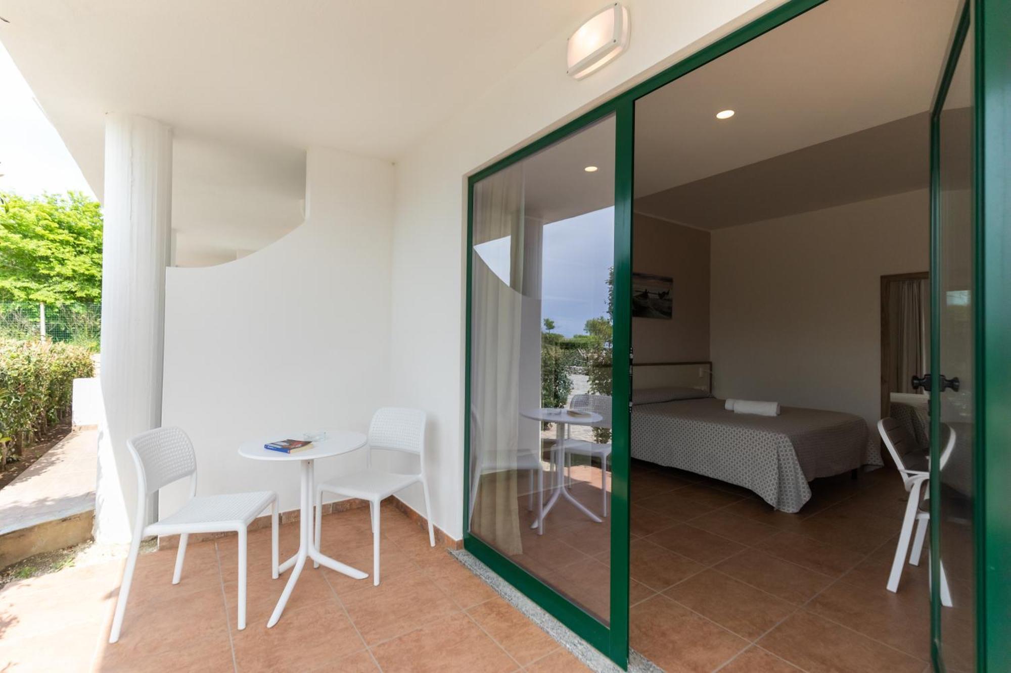 Hotel Marinella Capo Vaticano Exterior foto